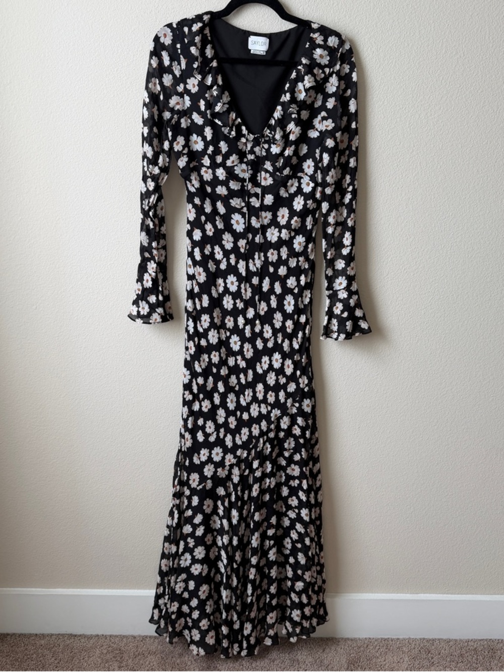 Saylor Daisy Madge Dress - Picture 8 of 10